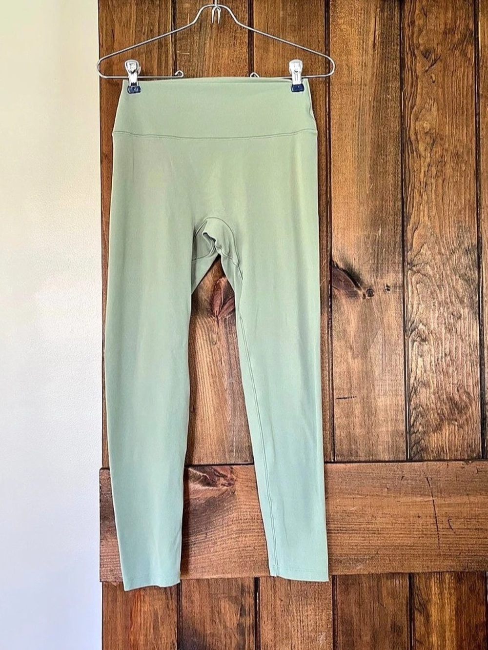 1st Phorm Sage Green Buttery Soft Workout Leggings Medium Sporty Athleisure